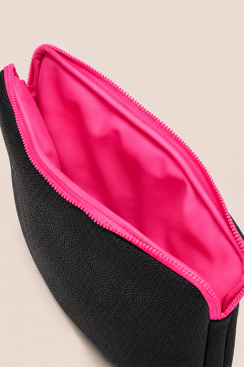 Load image 1 in gallery view. The Padded Laptop Case: Black