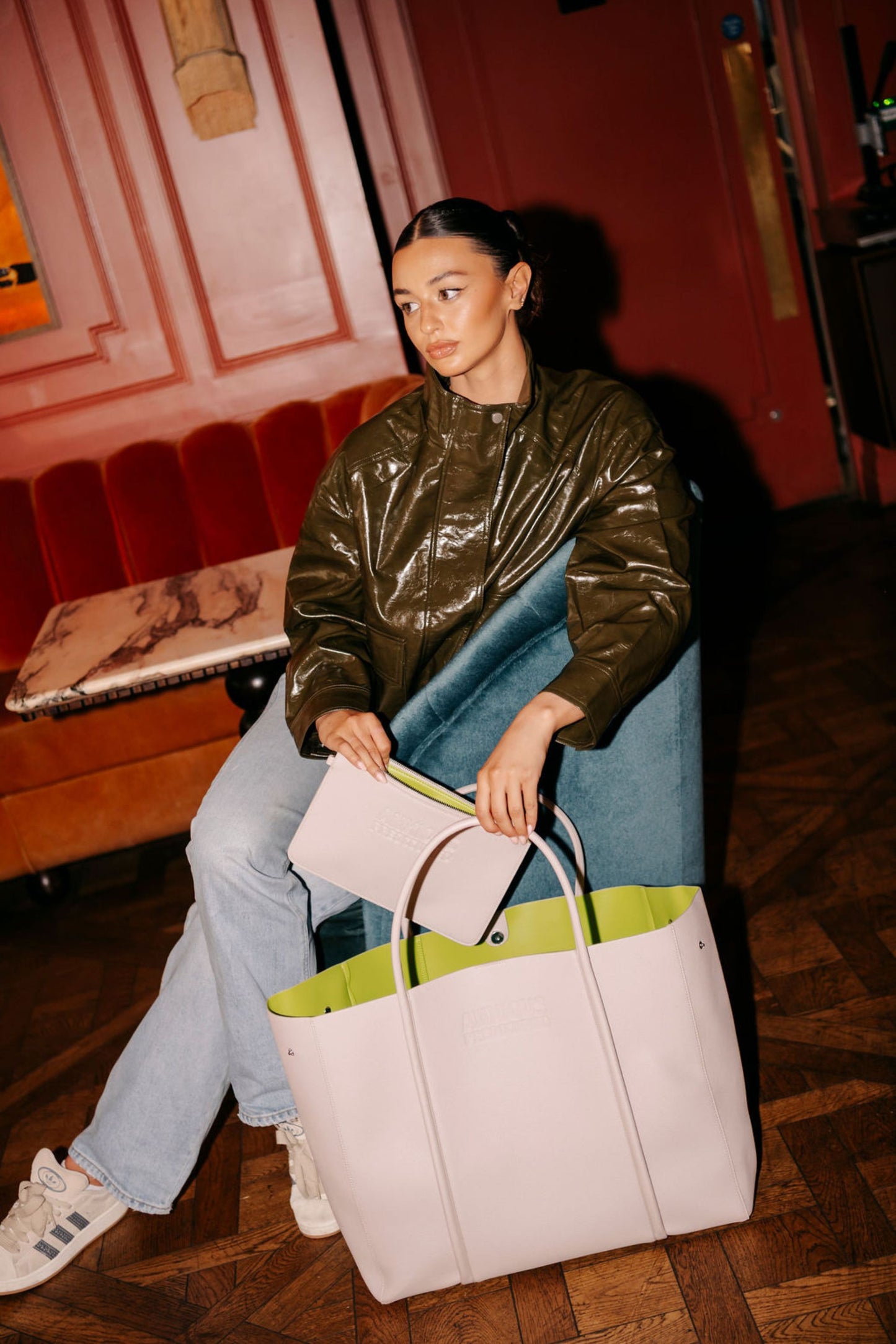 The Oversized Tote Bag: Beige