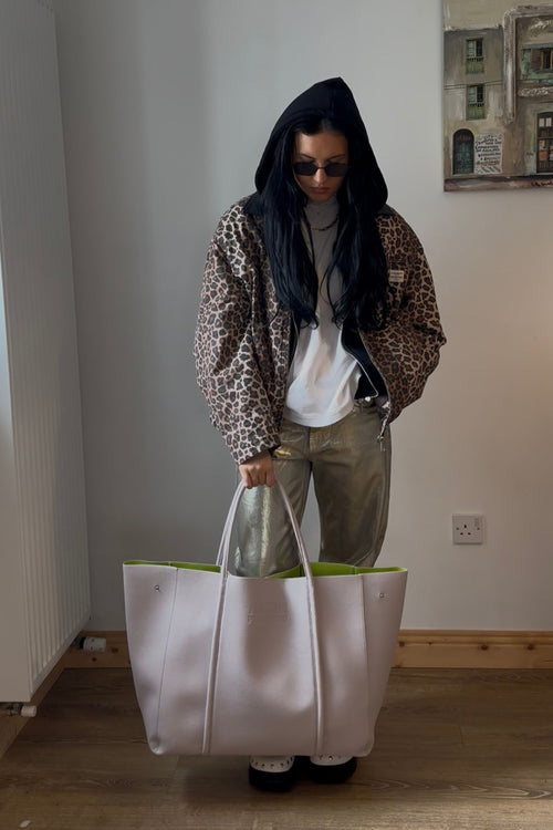 Load image 1 in gallery view. The Oversized Tote Bag: Beige