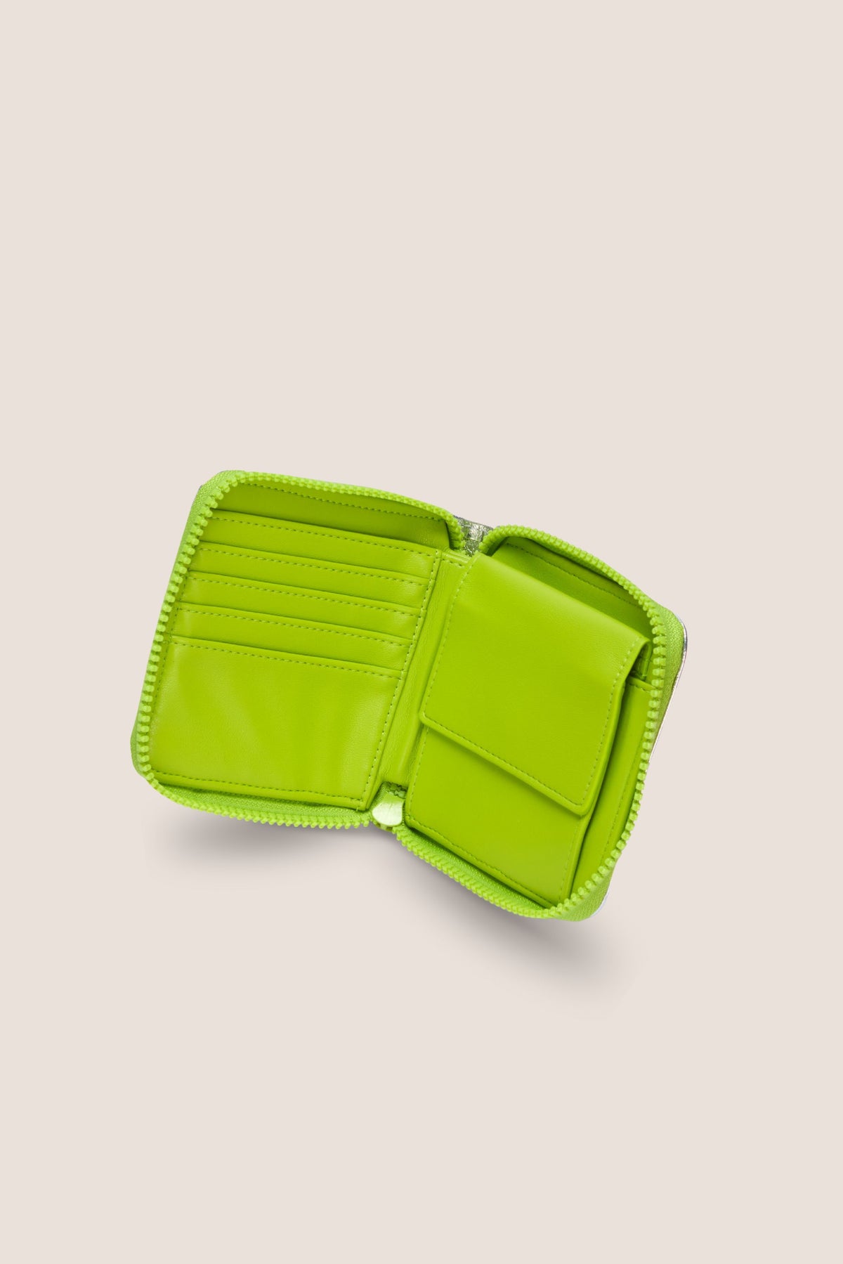 The Square Wallet: Silver