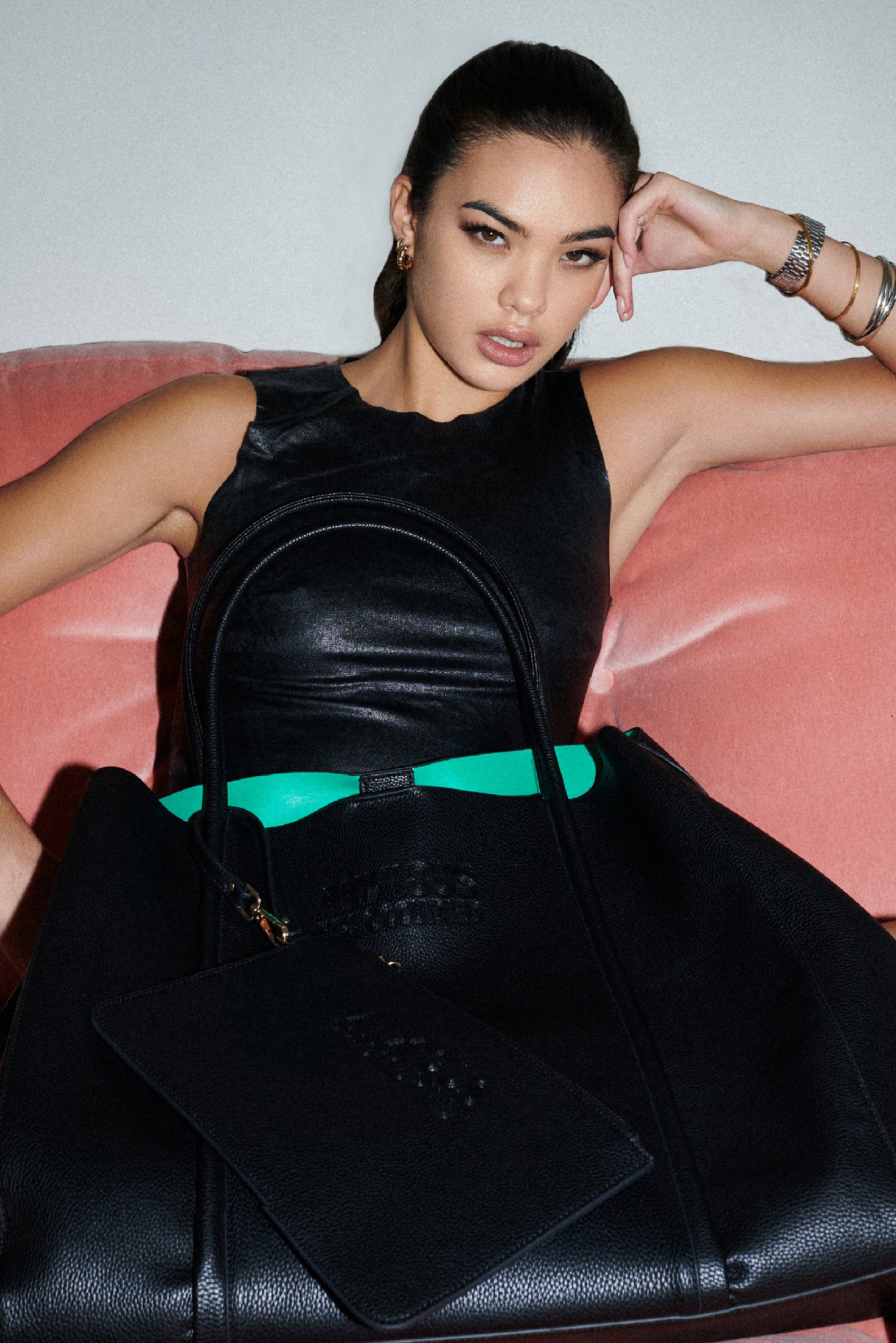 The Oversized Tote Bag: Black